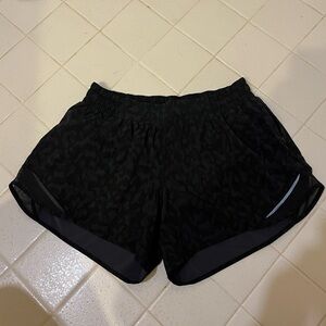 Lululemon Hotty Hot shorts